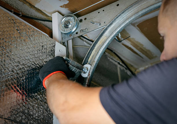 Affordable Garage Door Roller Replacement solutions in Dalzell, SC